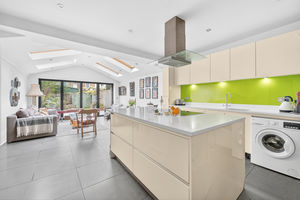 Photo 9- click for photo gallery